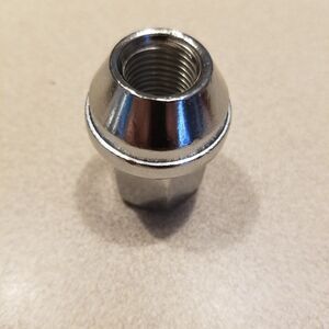 Original Cadillac oem chrome lug nuts part # NCTM-D5454 14x1.5  1 count